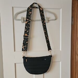 Stylish Black Crossbody Bag with Leopard Strap